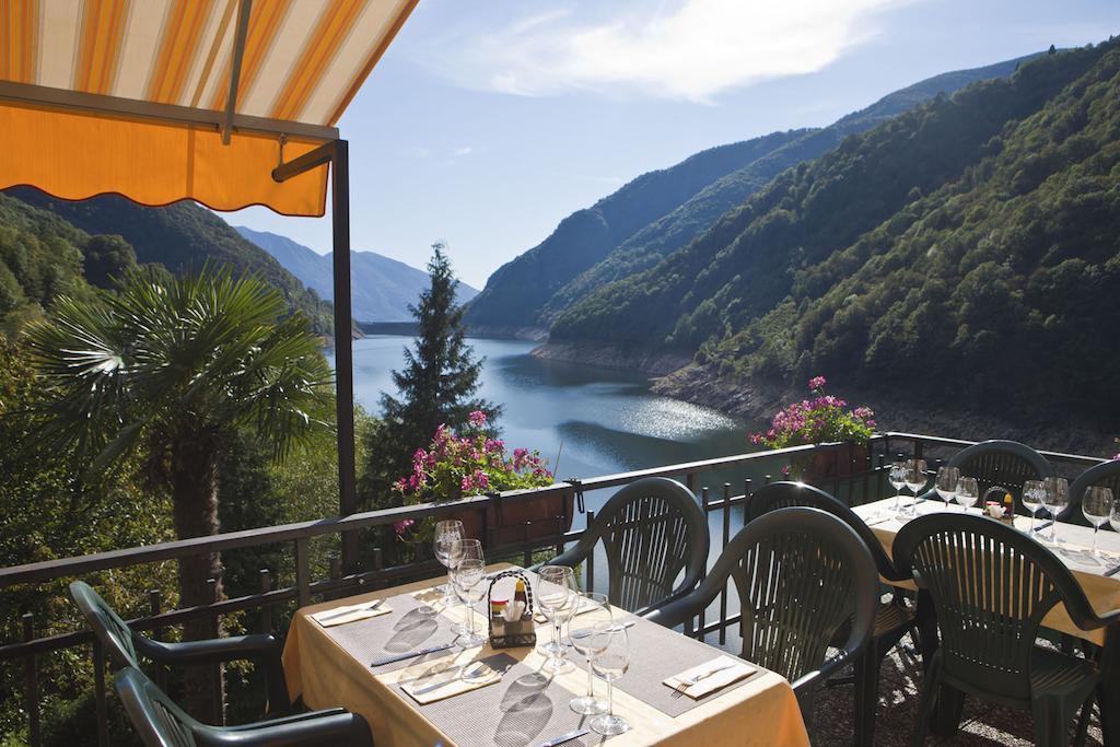 Hotel Al Lago Vogorno Eksteriør billede